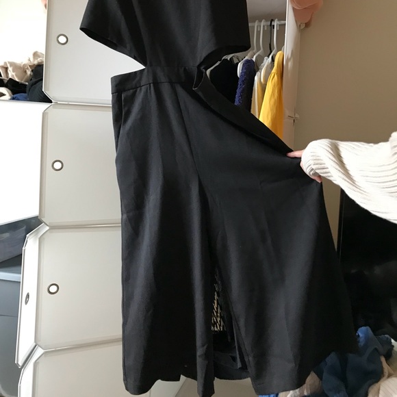 black jumpsuit with hollow out at the waist. - Picture 2 of 3